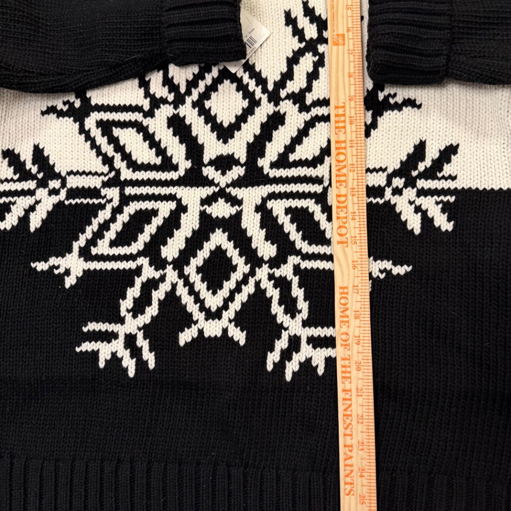 NWT Show Me Your Mumu Stowe Sweater Snowflake size M chunky heavy - Picture 11 of 12